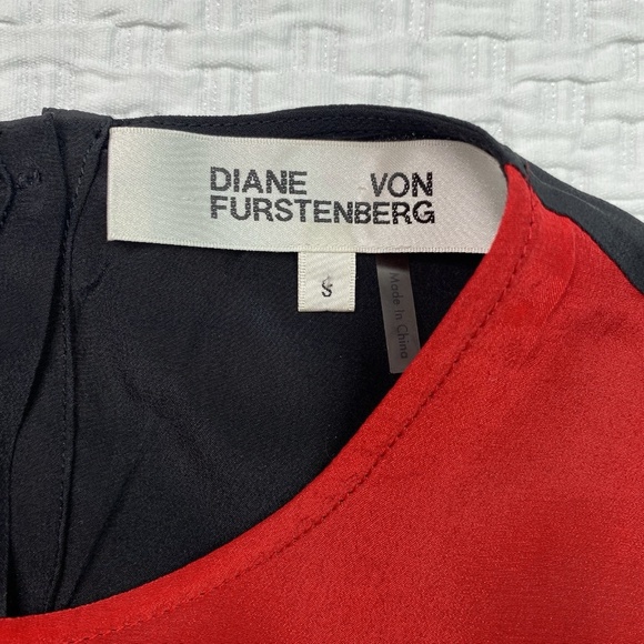 Diane Von Furstenberg Red Floral Silk Blouse Women's Sz Small As Seen on TV - Picture 5 of 7